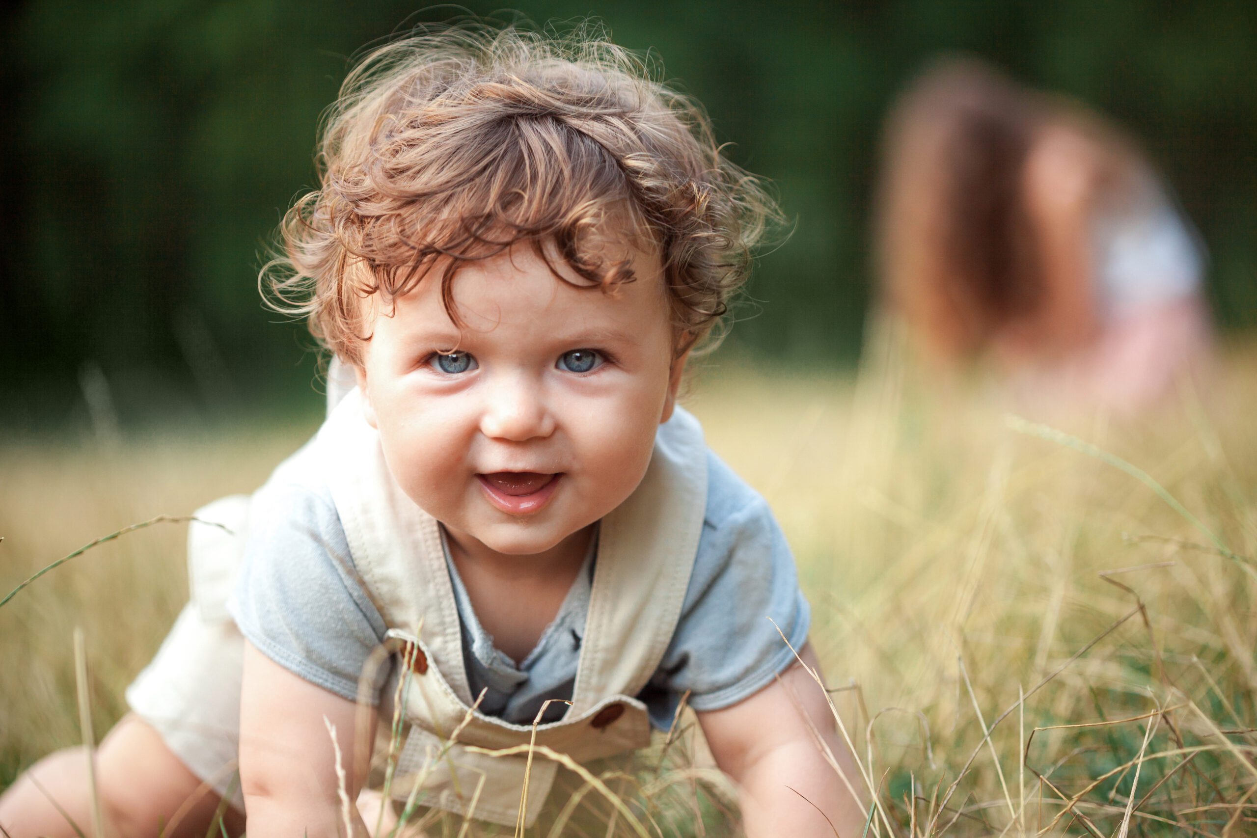 when-do-babies-start-walking-and-why-should-they-walk-a-lot-bukubee